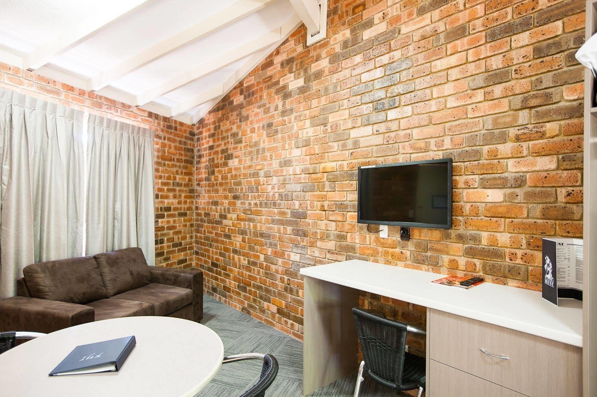 Leisure Inn Hotel Rockingham Ngoại thất bức ảnh